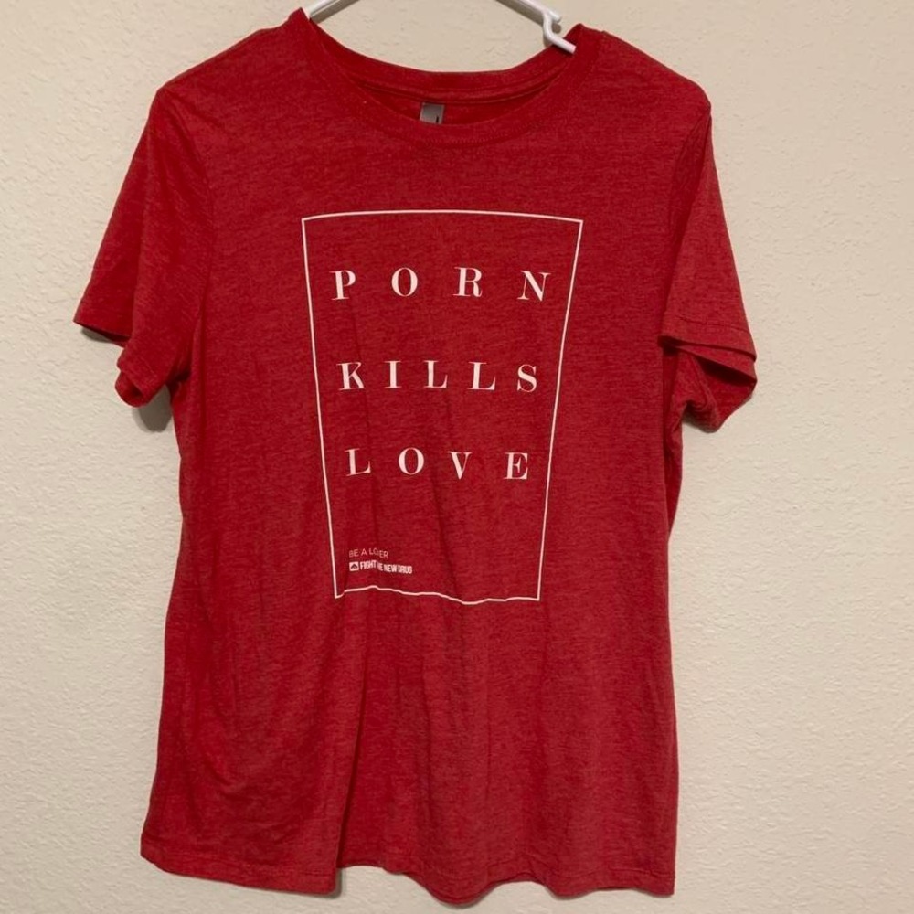 Next Level Apparel Red Statement Tee XL  'Porn Kills Love Text ' Very Soft